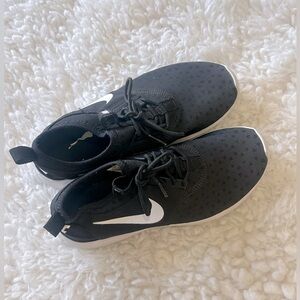 NIKE RUNNING SNEAKERS